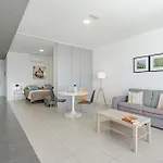 Apartmán Rentonthebeach Nº4 *