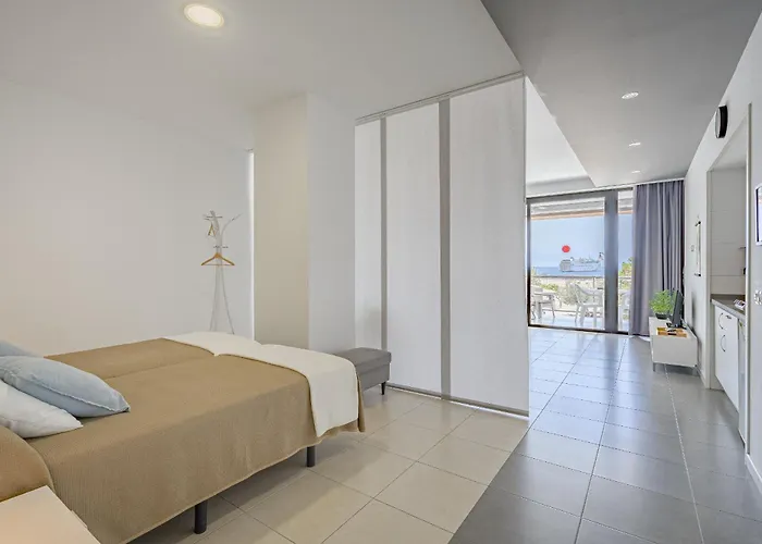 Rentonthebeach Nº4 アパート